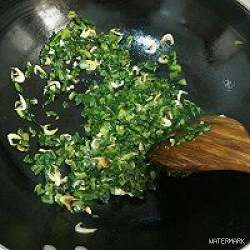 虾皮炒莴笋叶