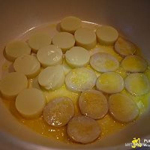 黄油玉子豆腐扣菇片